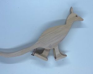 3502 Walking Kangaroo